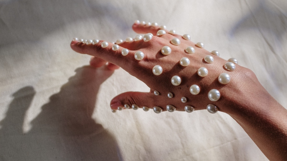 Modern Bridal Trend: Pearls