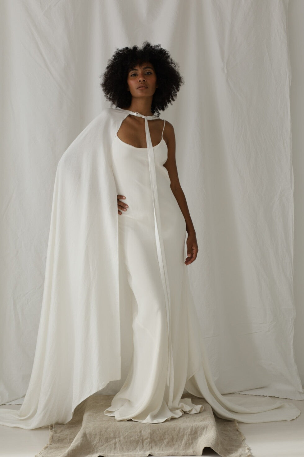 A La Robe Cape d’Or